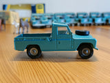 438 Land Rover in turquoise-green with cast wheels 9