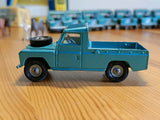 438 Land Rover in turquoise-green with cast wheels 9