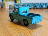 438 Land Rover in turquoise-green with cast wheels 9