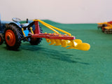 Gift Set 18 Fordson Power Major Tractor (early edition) + Plough (1)