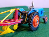 Gift Set 18 Fordson Power Major Tractor (early edition) + Plough (1)