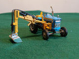 74 Ford 5000 Tractor with Hydraulic Scoop at the side