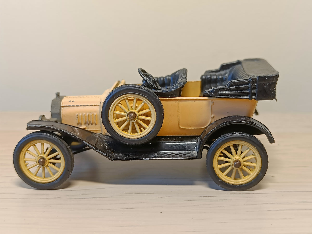 ミニカー CORGI CLASSICS 9012 Model T FORD 1915 9012 Ford 1915 model T (factory sample) – Corgi Toys