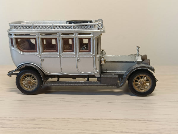 9041 1912 Rolls Royce Silver Ghost with gold wheels (4)
