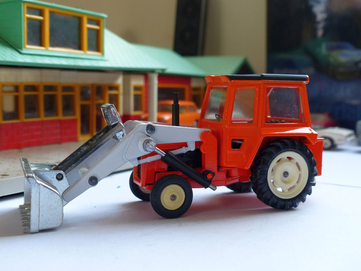 CORGI 54 MF 50B Tractor Shovel コーギー ショベル CORGI 54 MF 50B Tractor Shovel コーギー ショベル