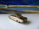 229 Chevrolet Corvair gold (2)