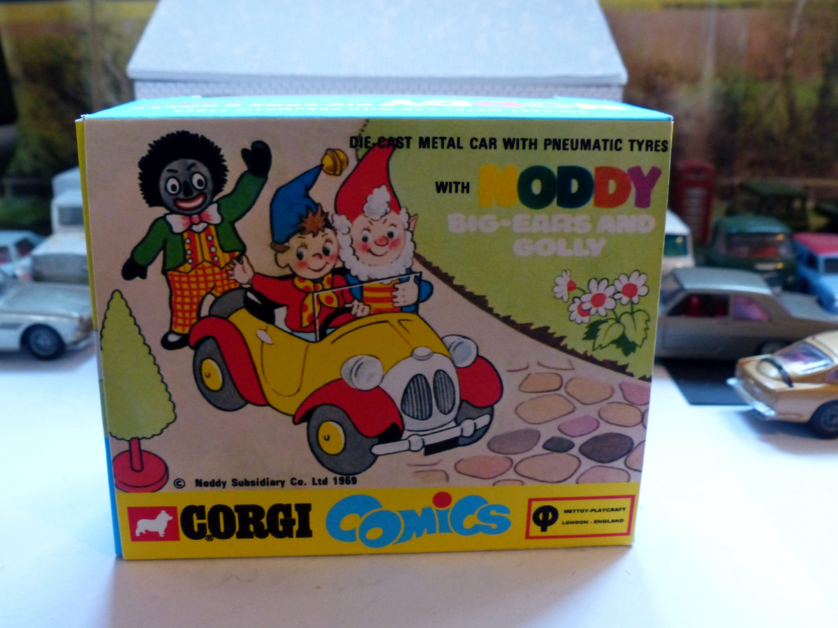 801 Noddy Car with rare first issue Golly and box – Corgi Toys
