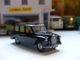 418 Austin London Taxi with driver (restored)
