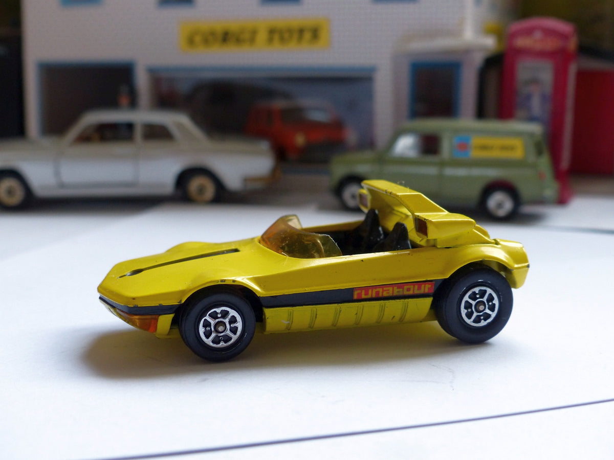 Corgi Toys GB n ° 386 Whizzwheels Bertone Runabout Barchetta. Yellow a –  Iapello Arts & Antiques