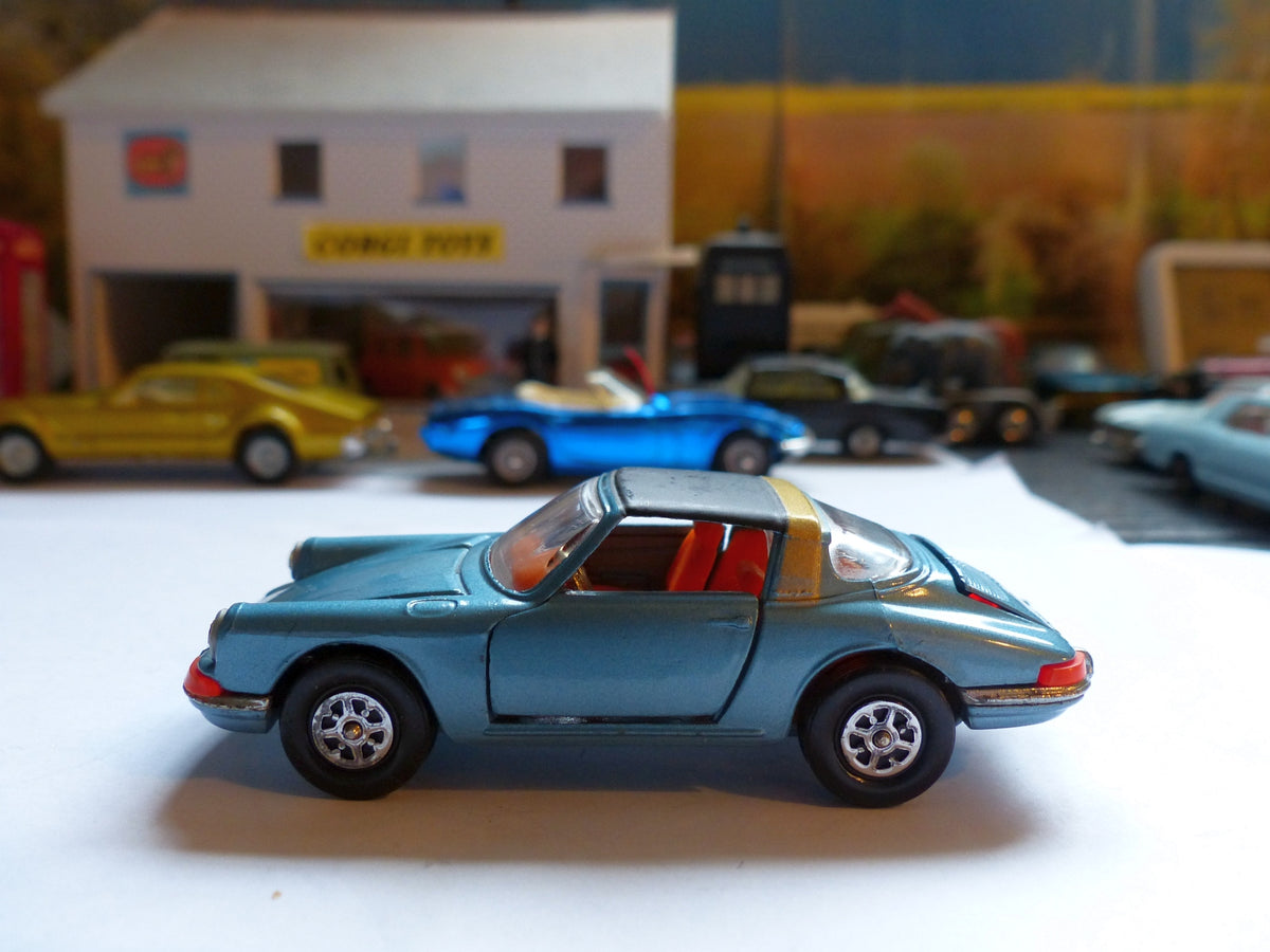 382 Porsche 911S Targa with original box - scarce edition – Corgi Toys