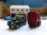 Gift Set 2 Land Rover and Pony Trailer