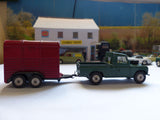 Gift Set 2 Land Rover and Pony Trailer