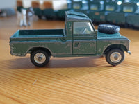 438 Land Rover in deep green 10
