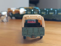 438 Land Rover in deep green 11 with red seats