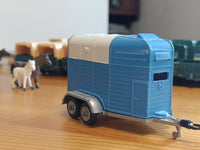 112 Rice Double Horsebox (5) *with six spoke wheels*