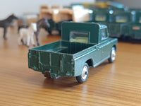 438 Land Rover in deep green 13