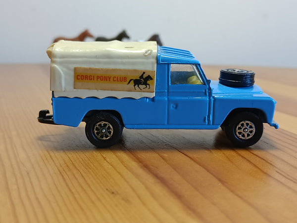 Gift Set 15 Pony Club Land Rover (4)