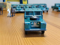 438 Land Rover in turquoise-green with shaped wheels 4