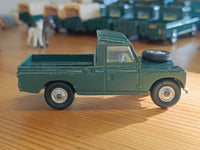 438 Land Rover in deep green 7