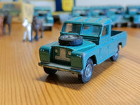 438 Land Rover in turquoise-green with cast wheels 8