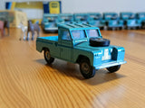 438 Land Rover in turquoise-green with cast wheels 9
