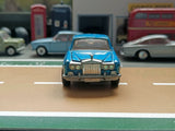 280 Rolls Royce Silver Shadow in blue with quarter light