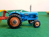 Gift Set 18 Fordson Power Major Tractor (early edition) + Plough