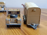 Gift Set 2 Land Rover and Pony trailer in fawn / cream (3)