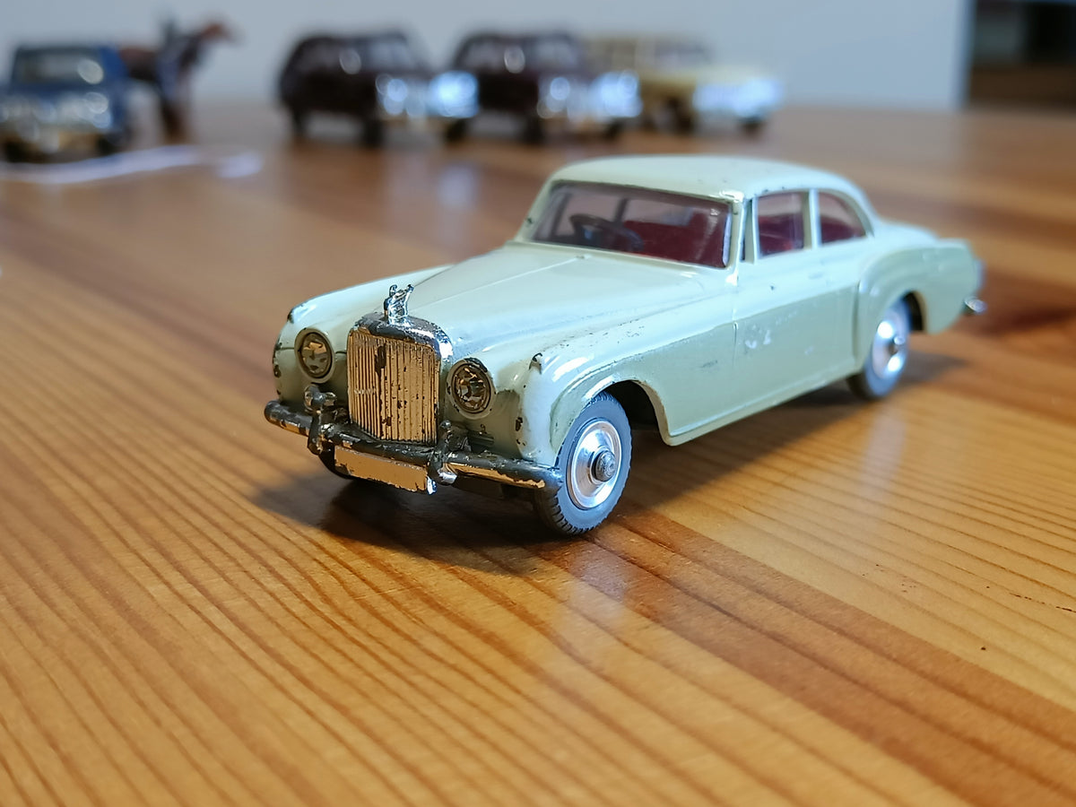 224 Bentley Continental Sports Saloon green and pale green Corgi Toys