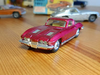 310 Chevrolet Corvette Sting Ray *early edition* with original box