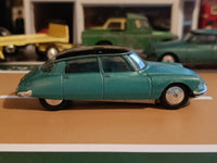 210 Citroen DS19 *early edition*