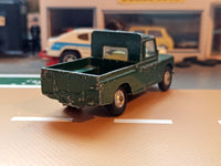 438 Land Rover in deep green 17