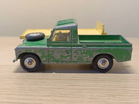 Gift Set 22 Land Rover + Trailer