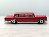 247 Mercedes-Benz 600 Pullman in bright crimson