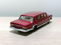 247 Mercedes-Benz 600 Pullman in bright crimson