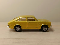 306 Morris Marina in metallic lemon