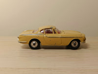 228 Volvo P1800 in beige