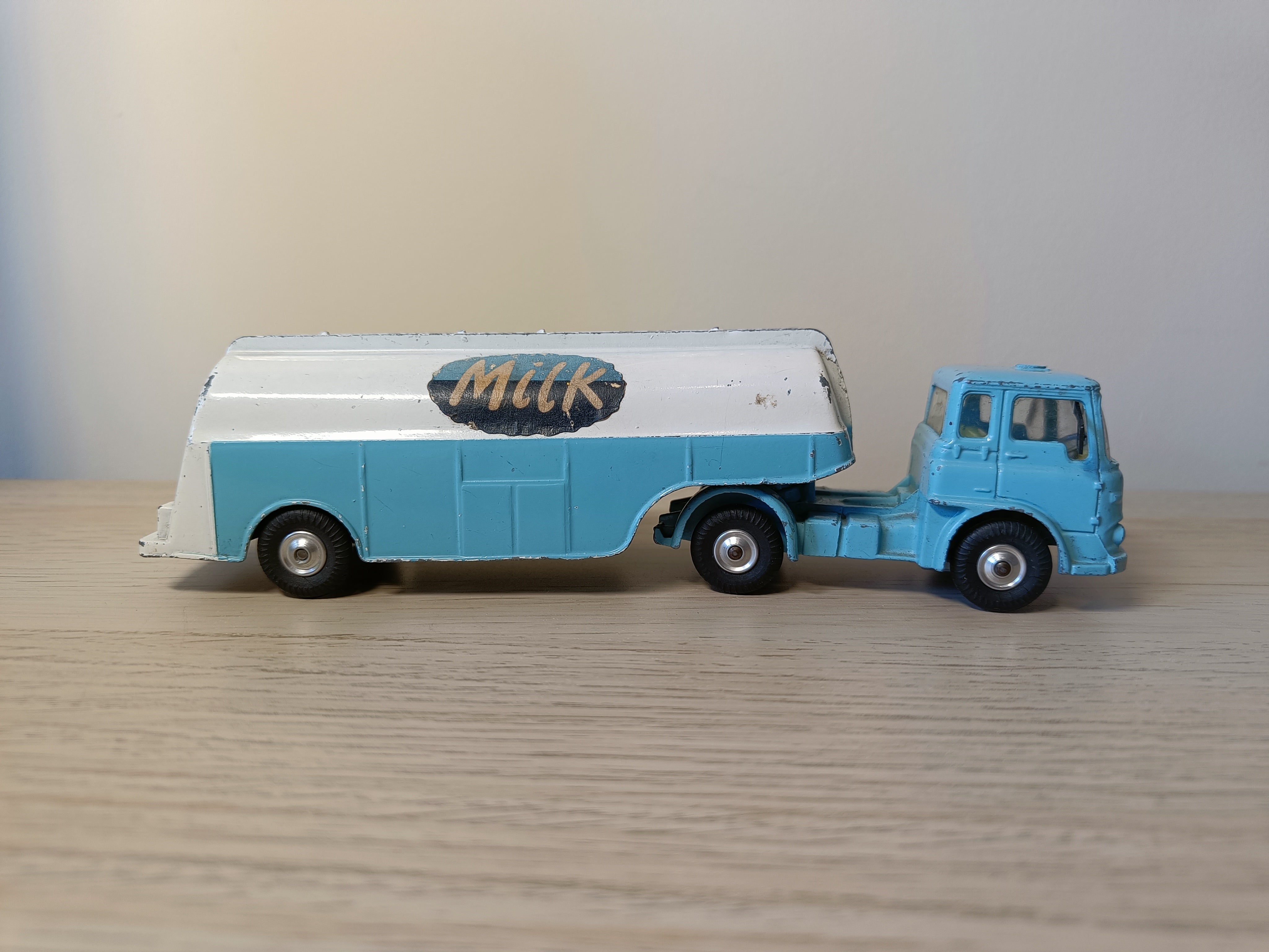 Majors – Corgi Toys