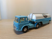 1141 Bedford Milk Tanker