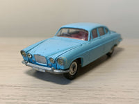 238 Jaguar Mk X in pale blue with original box (1)