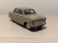 200 Ford Consul in mushroom