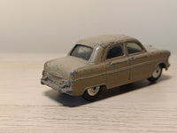 200 Ford Consul in mushroom