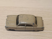 200 Ford Consul in mushroom