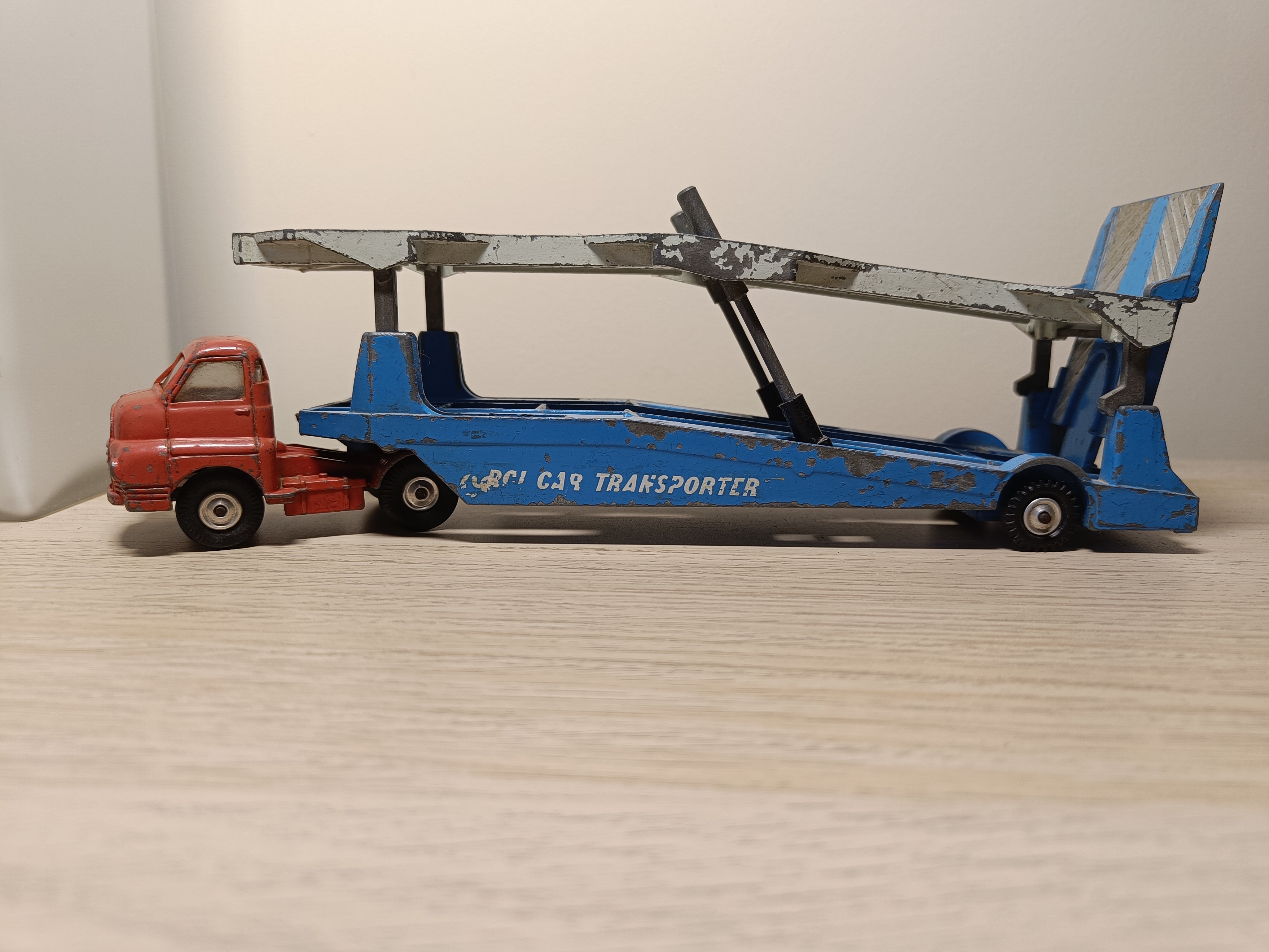Majors – Corgi Toys
