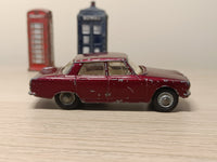252 Rover 2000 in maroon with rare cast wheels (4)