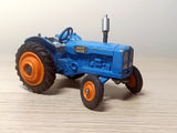 Gift Set 13 Fordson Power Major Tractor + Plough (2)