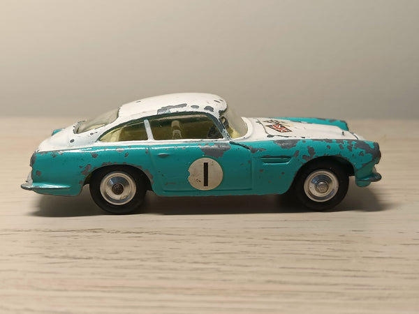 309 Aston Martin DB4 Competition Model