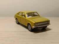 306 Morris Marina in metallic lemon