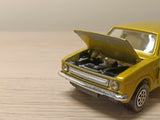 306 Morris Marina in metallic lemon