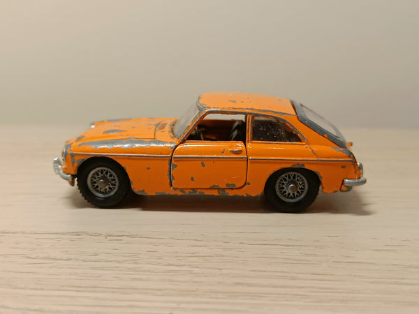 345 MGC GT in orange